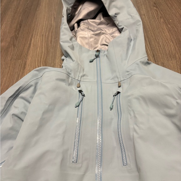 Sold - Picture 4 of 7